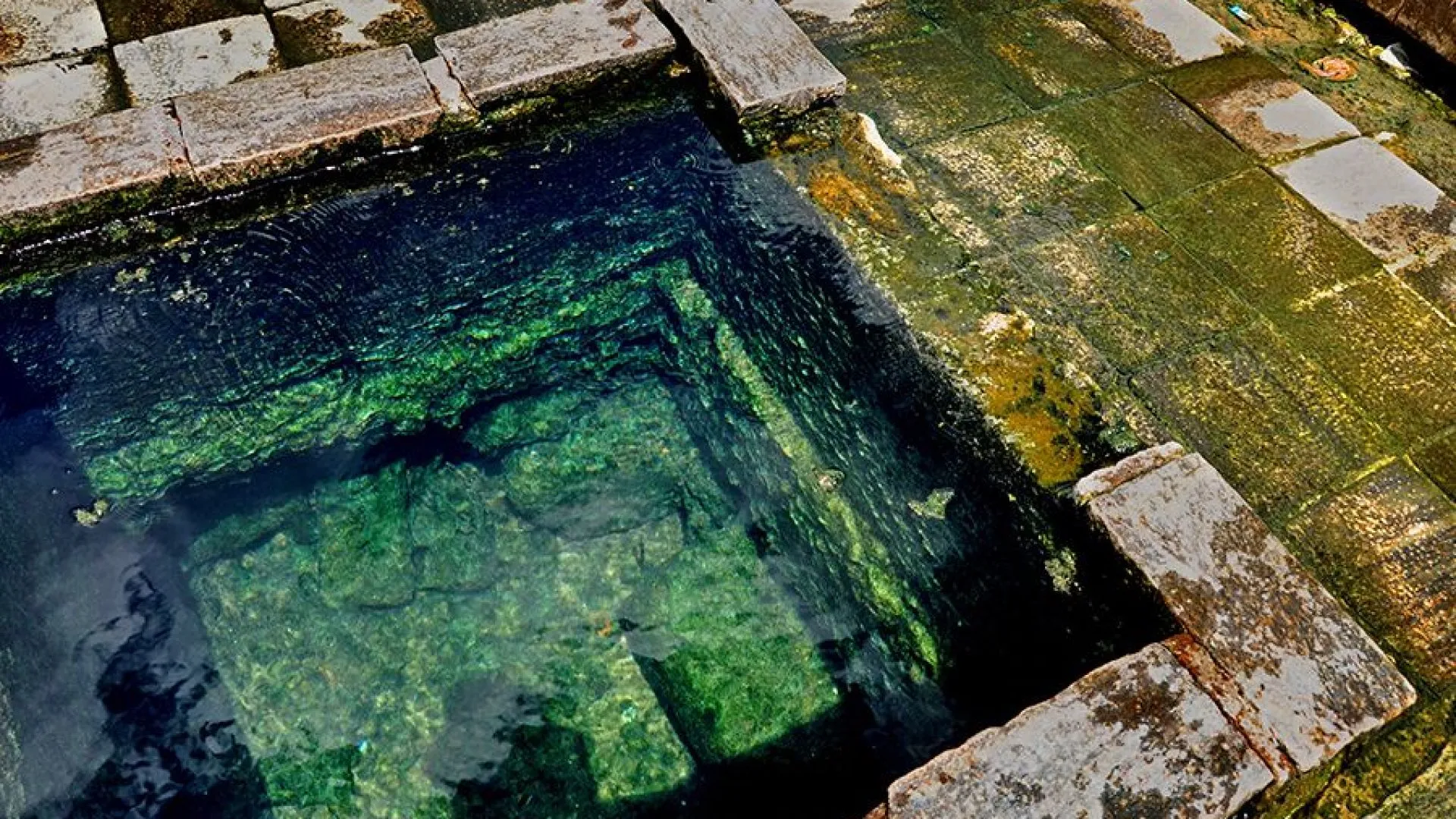 Kanniya Hot Springs